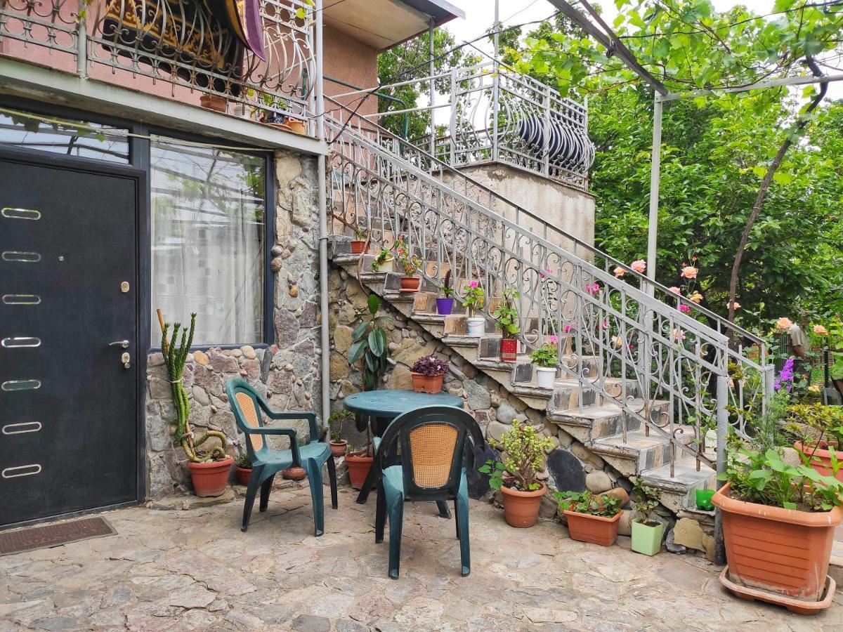 Guesthouse Ttt-1 Τυφλίδα Εξωτερικό φωτογραφία